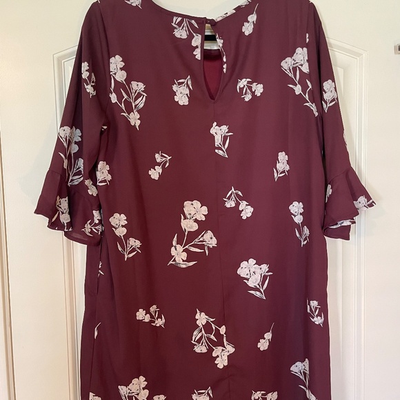 Women's Lulus Dark Red Floral Dress Size L - Picture 2 of 2